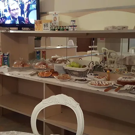 特洛特酒店 酒店 莱诺